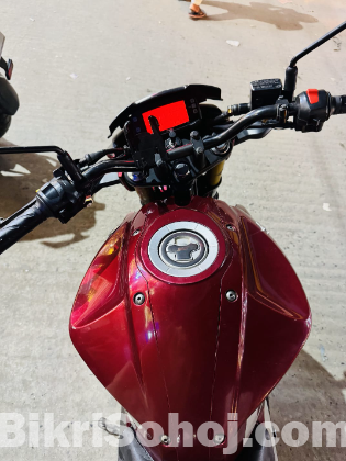 Suzuki gixxer monotone